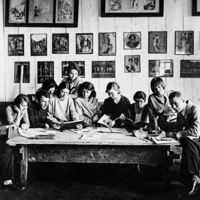 ... Arhivă de la școala de artă Belle Arte din Chișinău