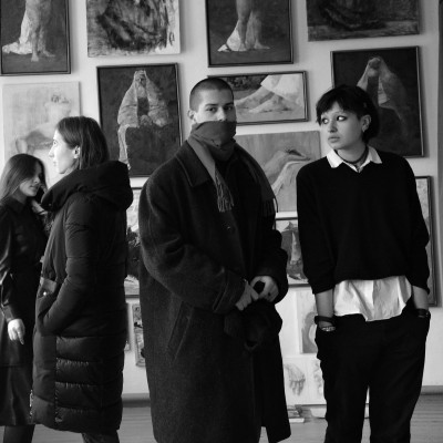 22 decembrie 2021 / ... analiza Vizionărilor semestriale (cl. XI, XII). Discuții, opinii, amintiri și oaspeți. Elevi, absolvenți și profesori.