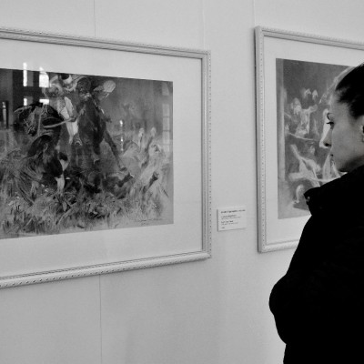 Oxana Țip at În vizită la expoziția lui Leonid Grigorașenco și Valentina Rusu-Ciobanu