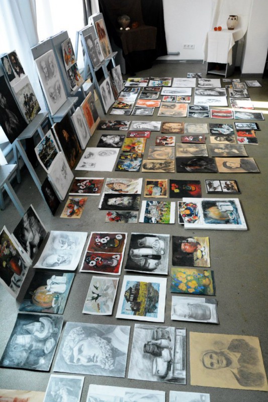 Vizionări în Liceul Academic de Arte Plastice „Igor Vieru” / Copii de pe opere. 5 septembrie 2016