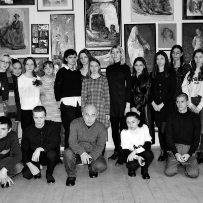 22 decembrie 2021 / ... analiza Vizionărilor semestriale (cl. XI, XII). Discuții, opinii, amintiri și oaspeți. Elevi, absolvenți și profesori.