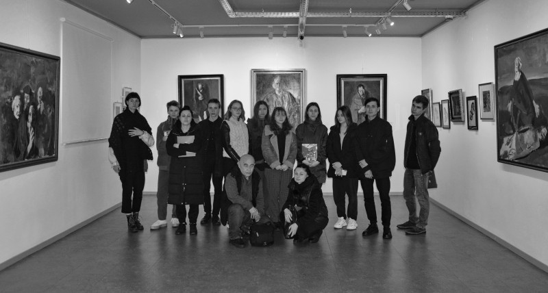 ... Pupils, Graduates and teachers at the Exhibition WORKSHOP CORNELIU BABA in Pitesti, Romania. April 28, 2022
