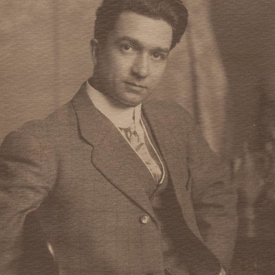 F. Luis Mora